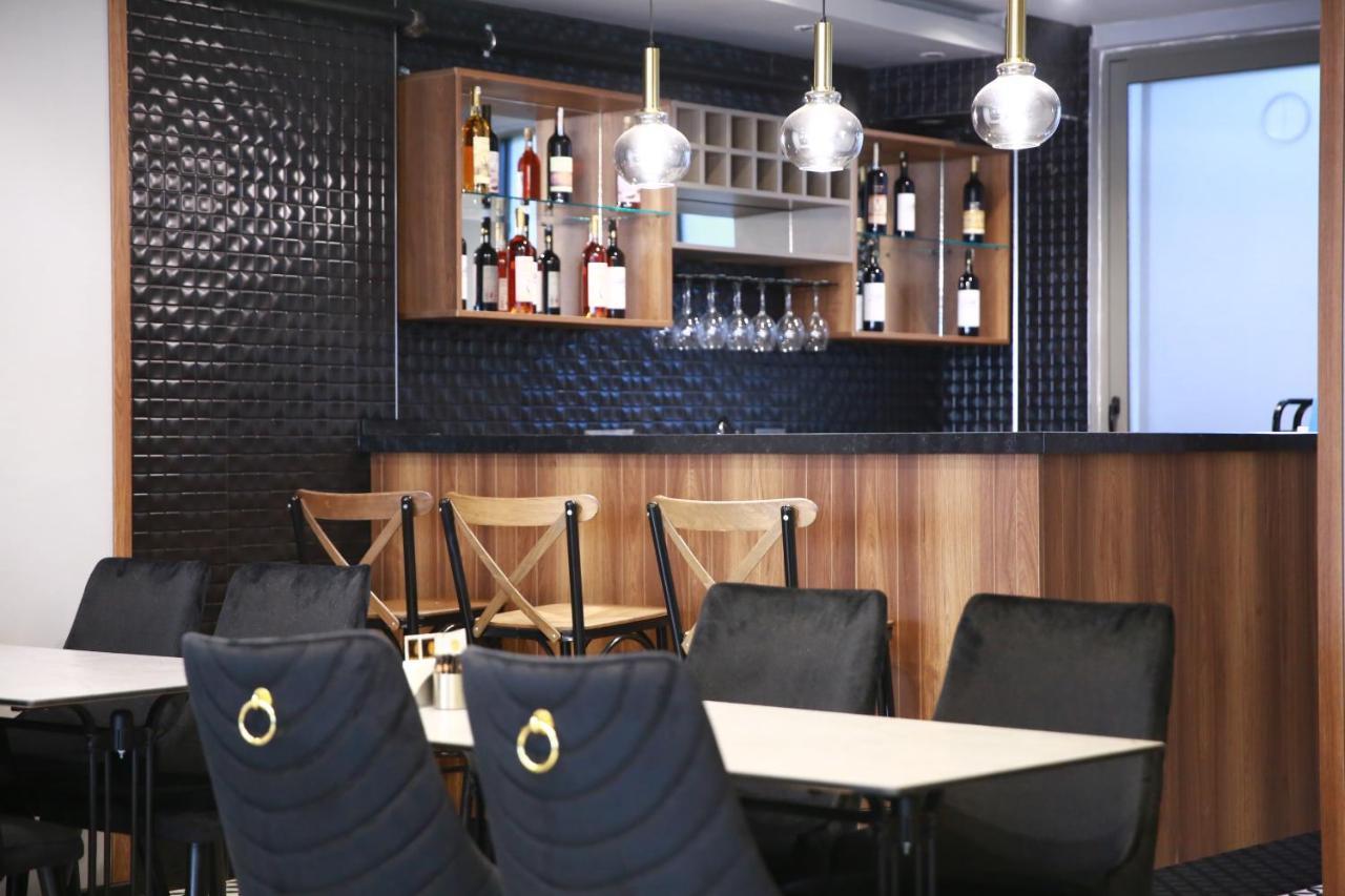 Mithras Hotel อิซมีร์ ภายนอก รูปภาพ